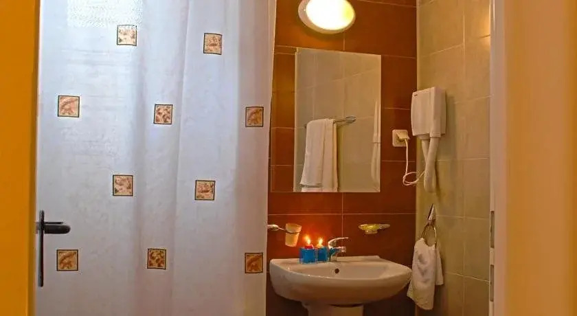 Pirina Club Hotel