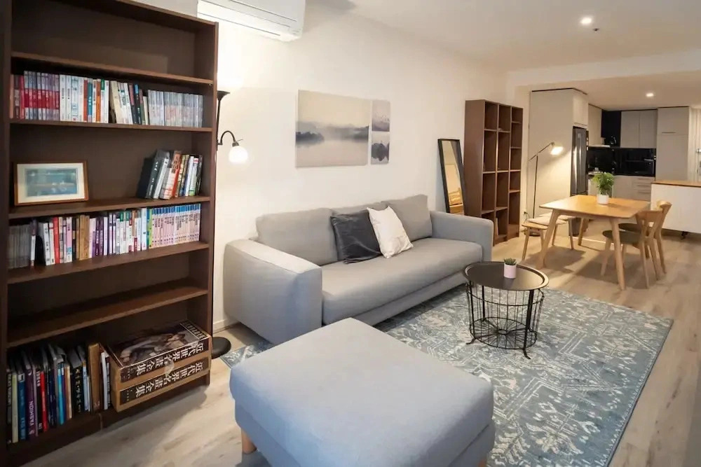 Convenient 2-bed Apartment in Melbournes Heart