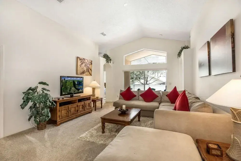 #253-Modern 4 bed home with own private pool close to Disney