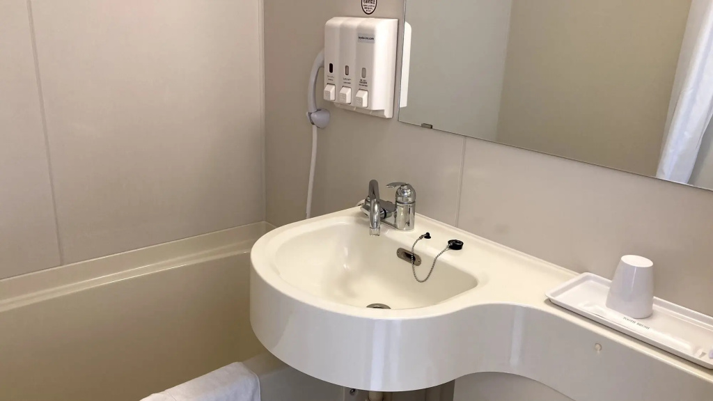 Toyoko Inn Tokyo Nihombashi Hamacho Meijiza Mae
