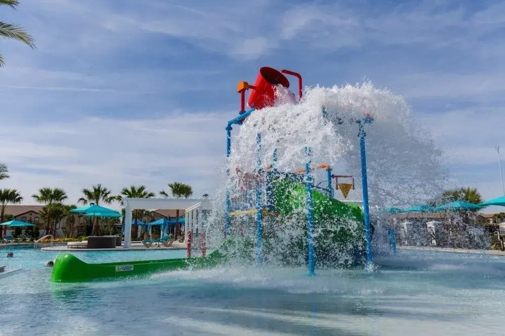 Luxury Resort Living Minutes Fom Disney 5 Bedroom Home