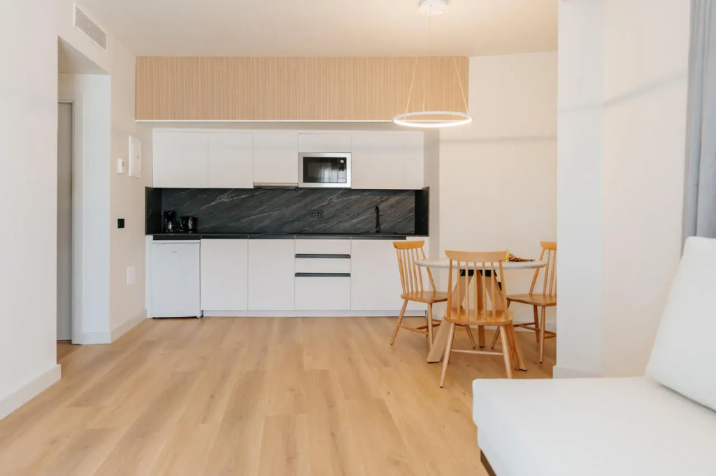 001 HIGOS BEACH BOUTIQUE Singular Hotel Residence