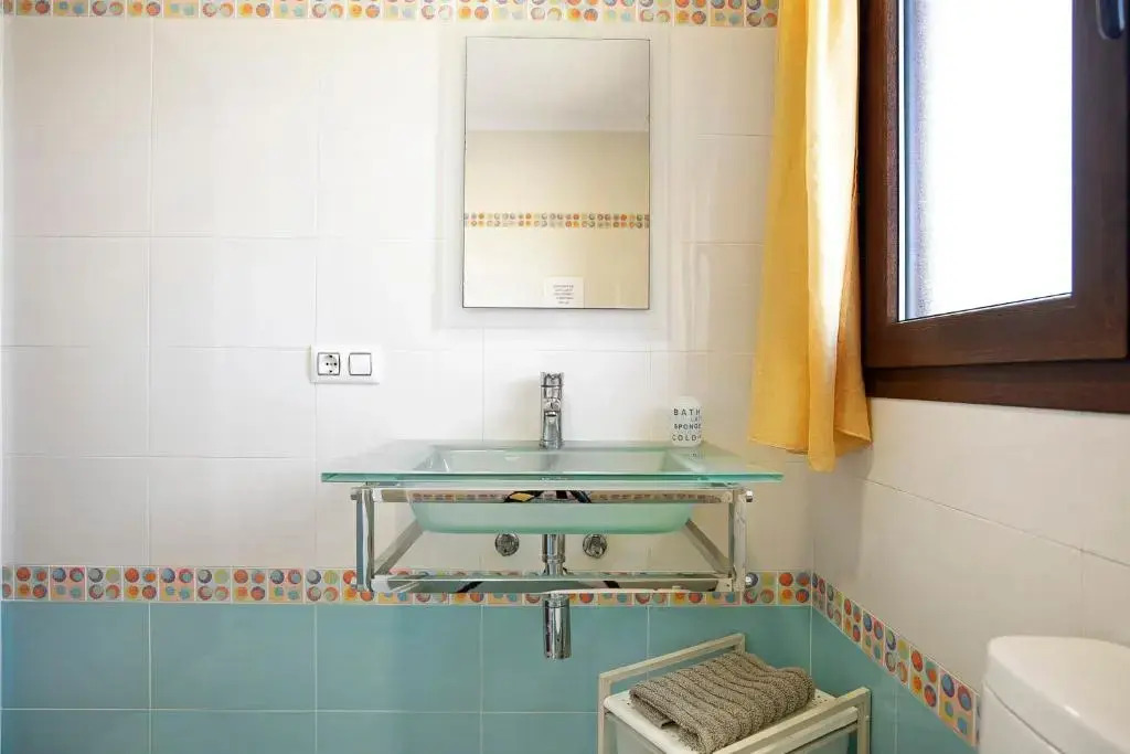 Villa Fornell ii piscina compartida