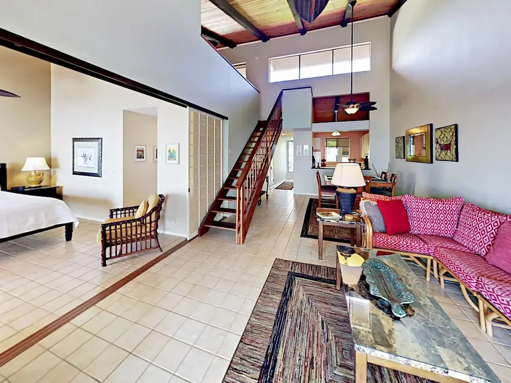 Unobstructed Oceanfront! 2br + Loft W/ Lanai, Pool 2 Bedroom Condo