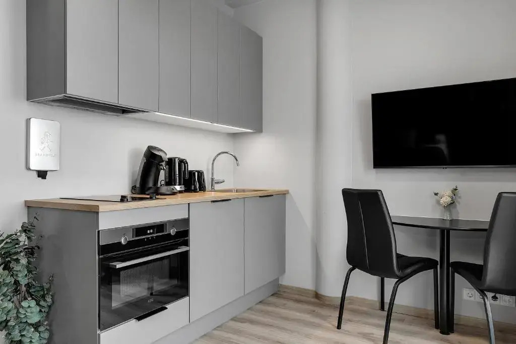 B18 Apartments