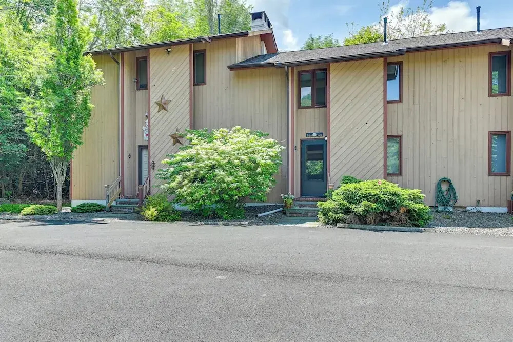 Windham Retreat w/ Private Deck & Mtn Views!