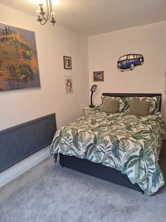 Todmorden Bed & Breakfast - The Toothless Mog