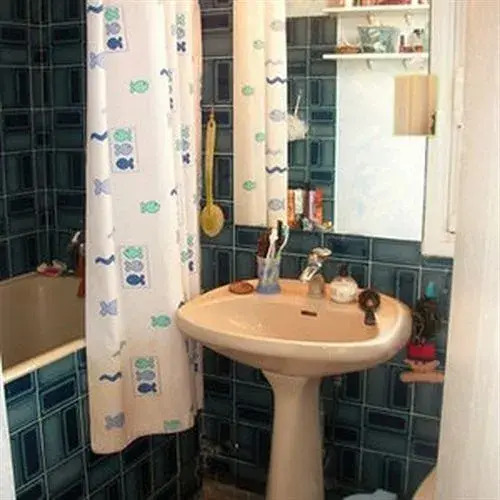 Bed And Breakfast Buttes Chaumont 2