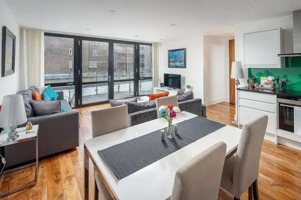 Modern 2bed 2bath, Sleeps 6, 4mins to Euston
