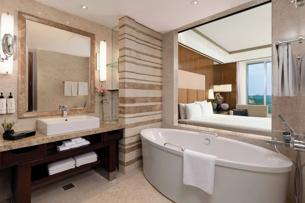 Hotel S K Crown Park