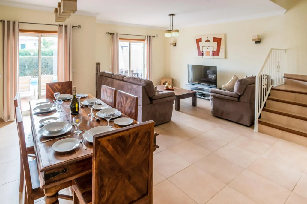 Unique Armação de Pêra Villa by Ideal Homes
