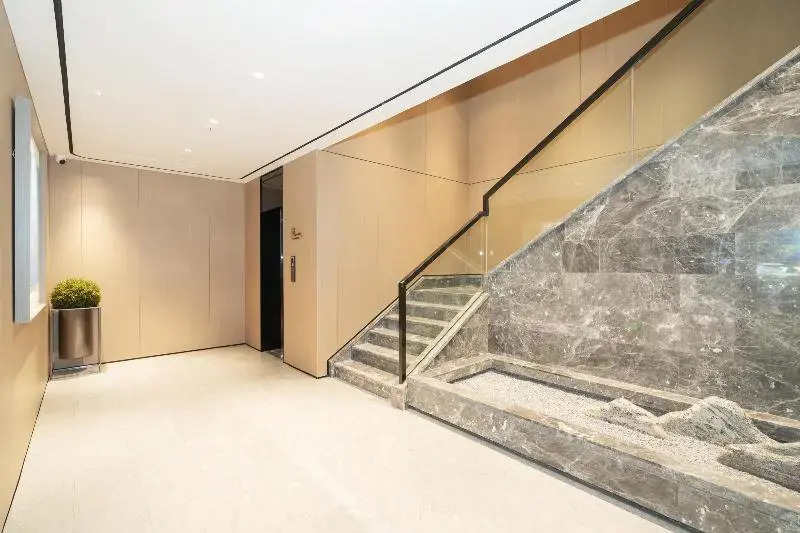 Ji Hotel Guangzhou Fangcun Huadiwan