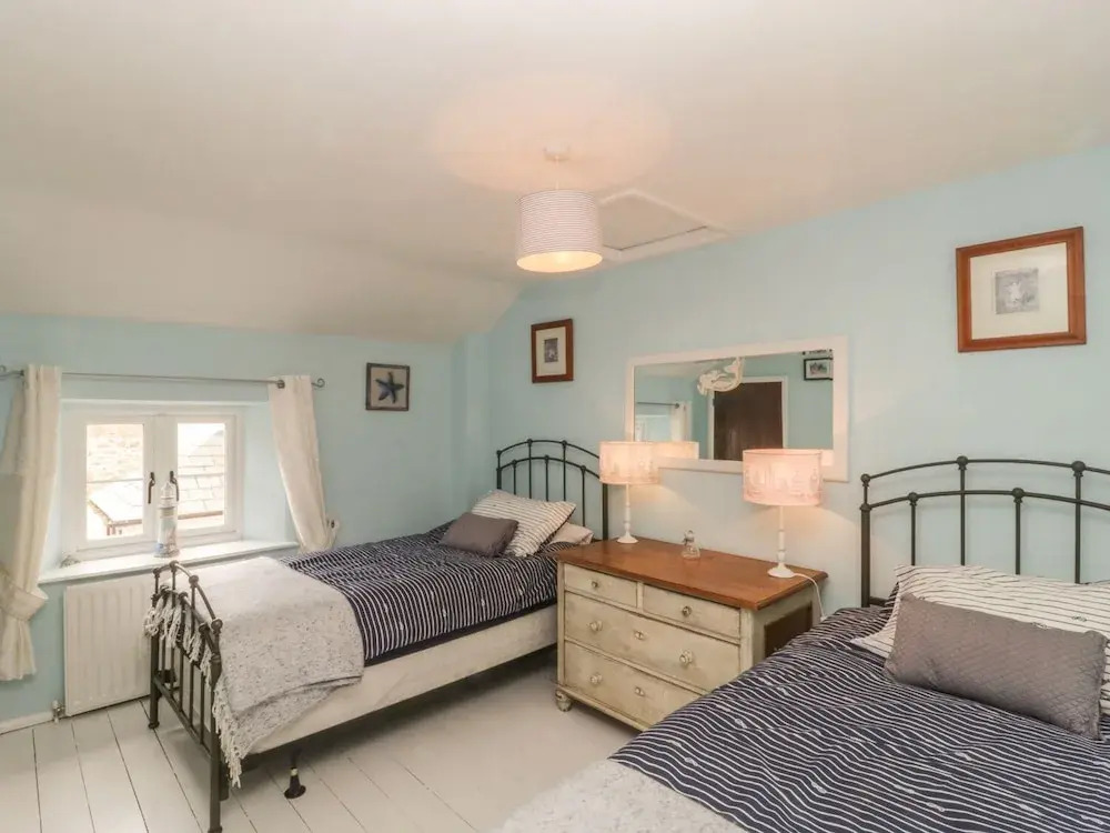 1 Belle Vue Cottage