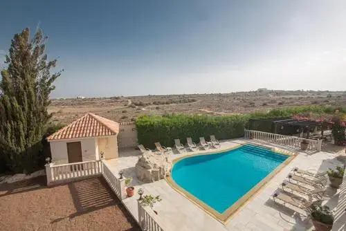 Rent Your Dream Holiday Villa in Paralimni And Look Forward To Relaxing Beside Your Private Pool, Paralimni Villa 1232