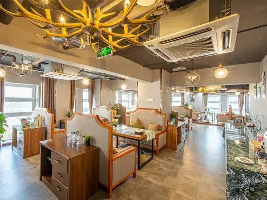 Century Hanteng Hotel