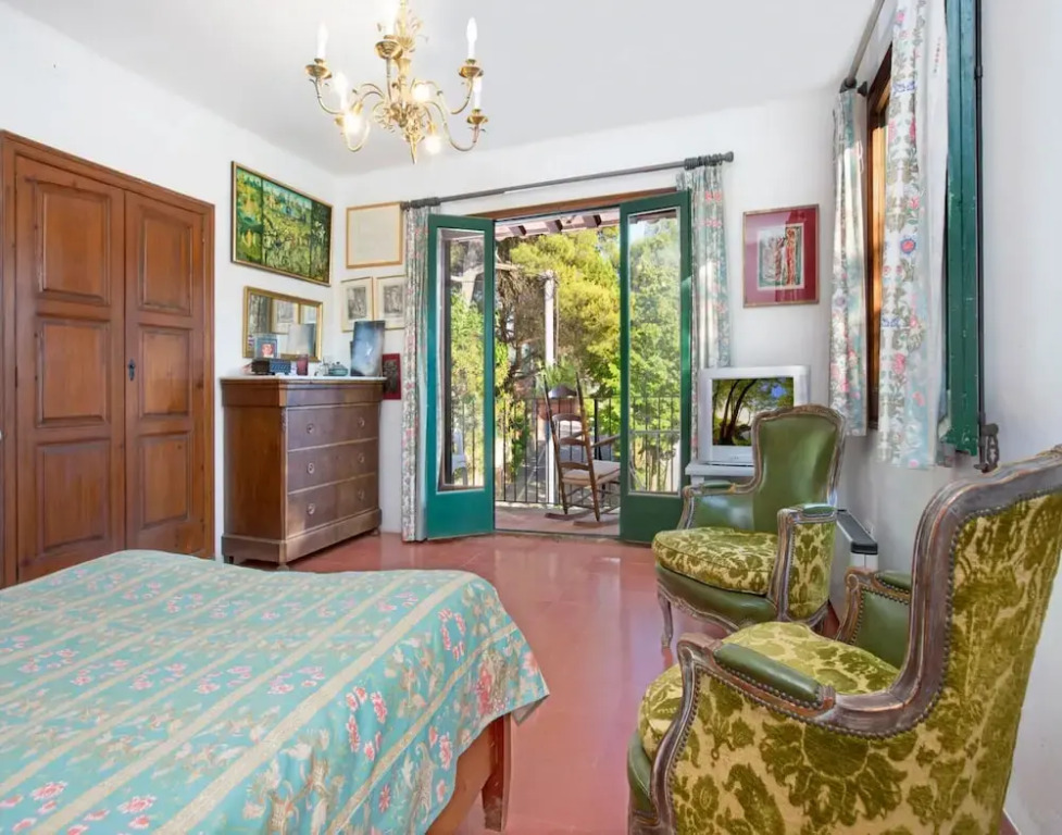 Villa With 4 Bedroom for 7 People