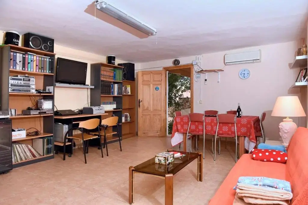 Calicanto House & Pool