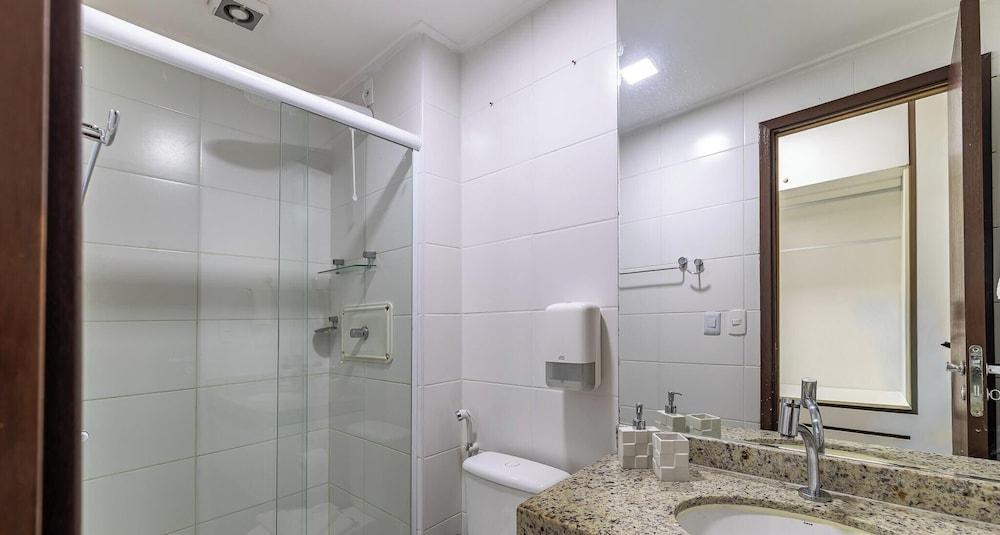 APTO Beira-Mar | Conforto e Charme | Pé na Areia | Barra Bali | Destino BSM 329