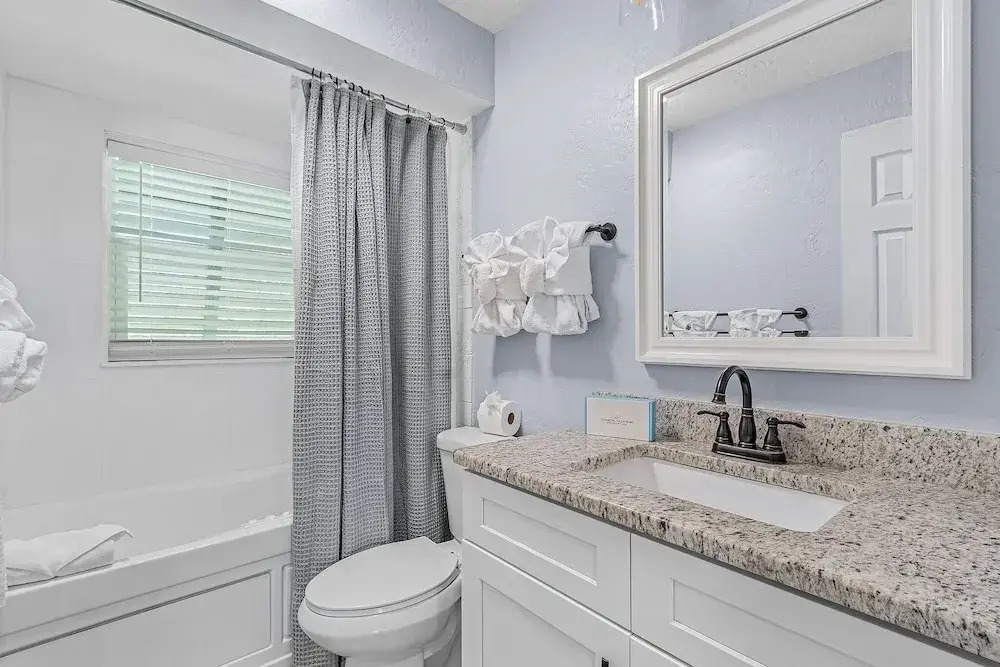 Soak Up The Sun - Saltwater Pool, Spacious Fenced-in Backyard, 3 Bedroom Home