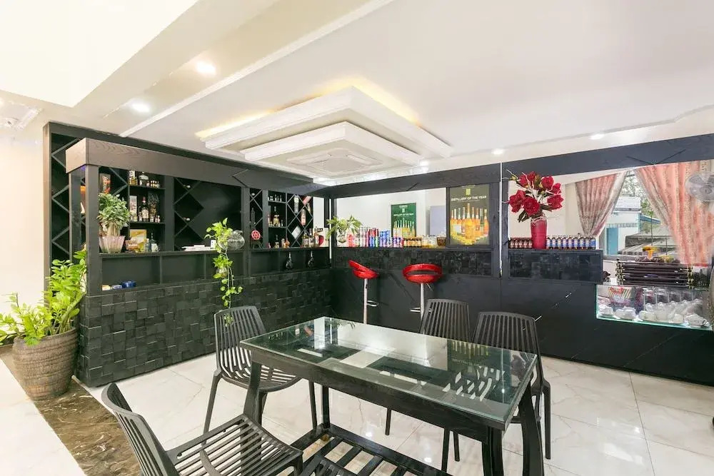 OYO 628 Tăng Phát Hotel