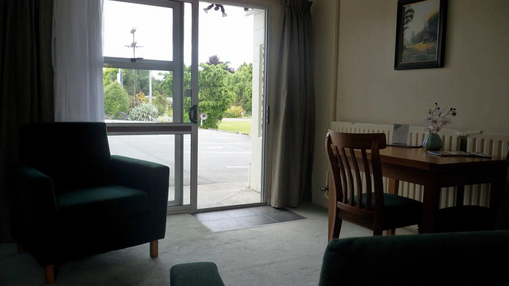 Aden Motel