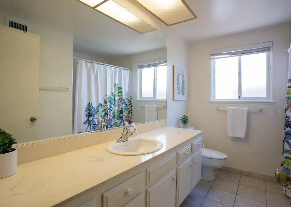 404 E. Oceanfront (68449)