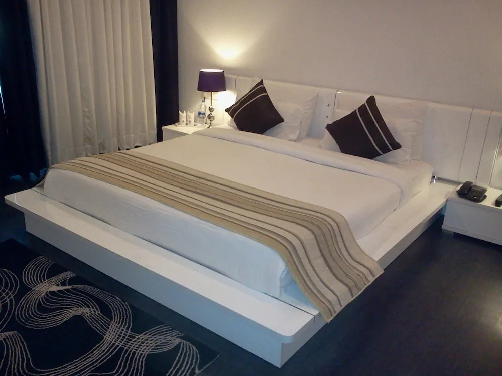 1589 City Mark Hotel