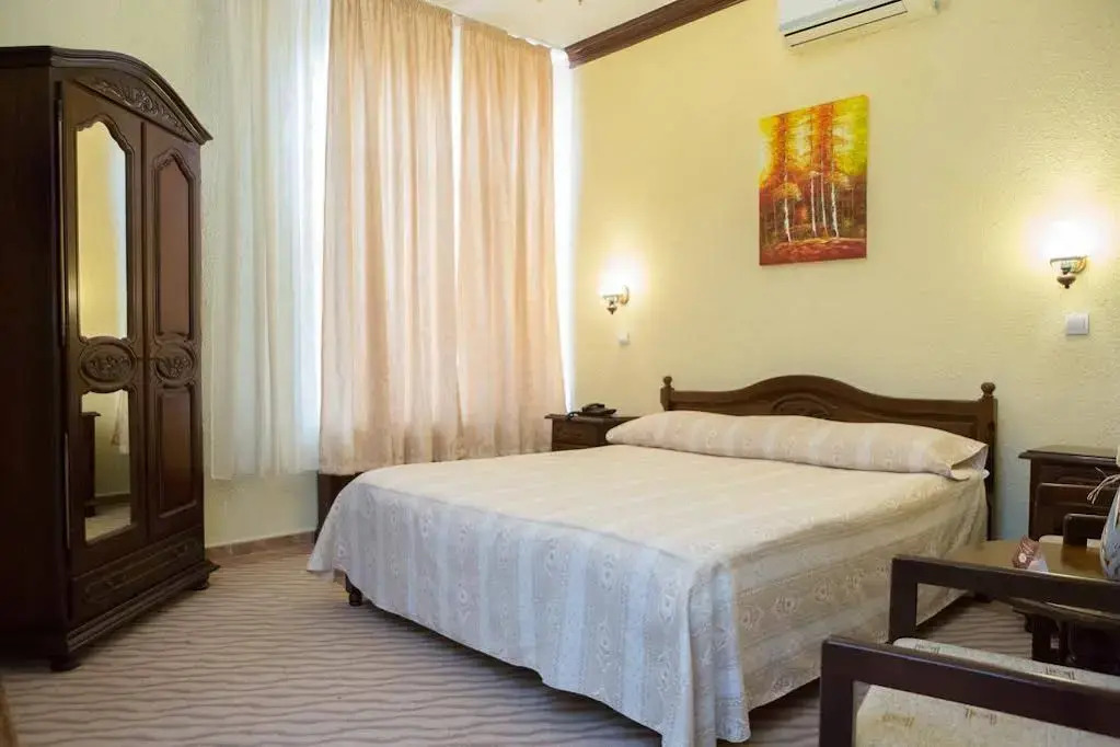 Hotel Diplomat