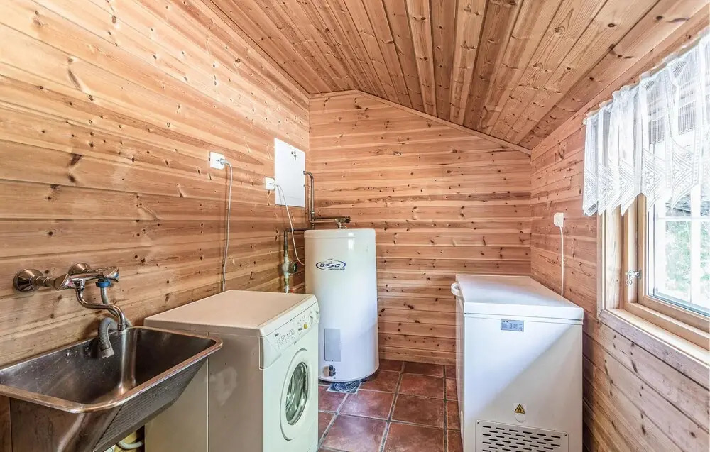 Gorgeous Home In Lindesnes With Kitchen