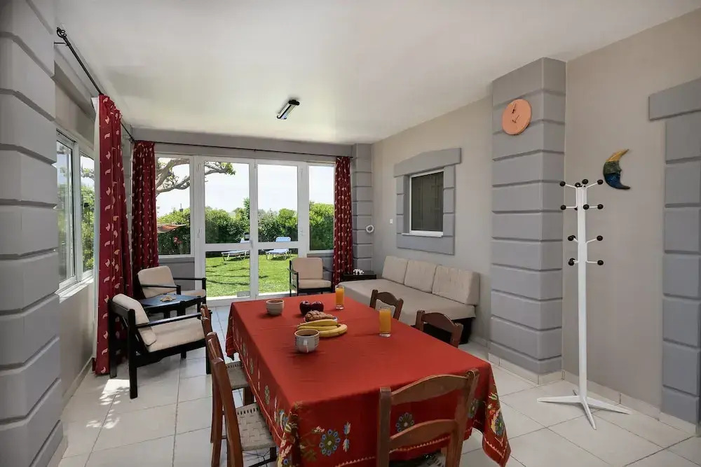 Petrakis Maisonette Near The Sea