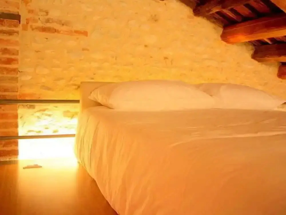 Modern Farmhouse in Pagnano Italy near Forest