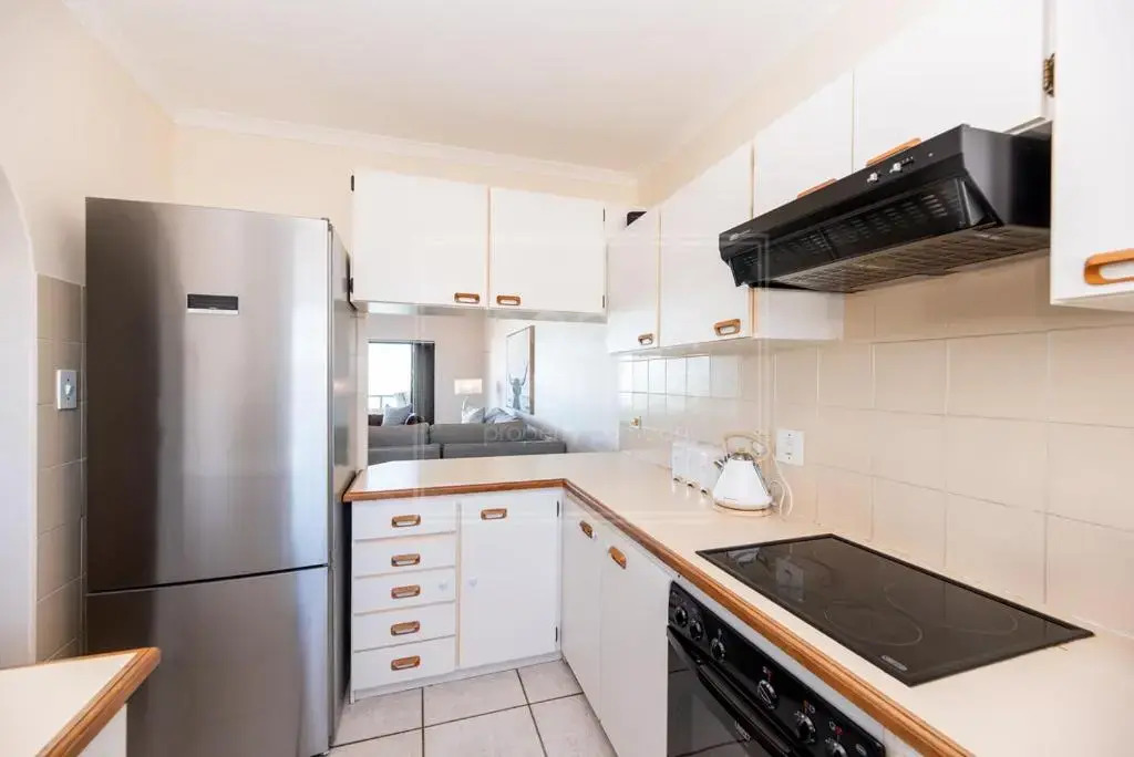 Panoramic Ocean View 2 bedroom in Blouberg, Cape Town