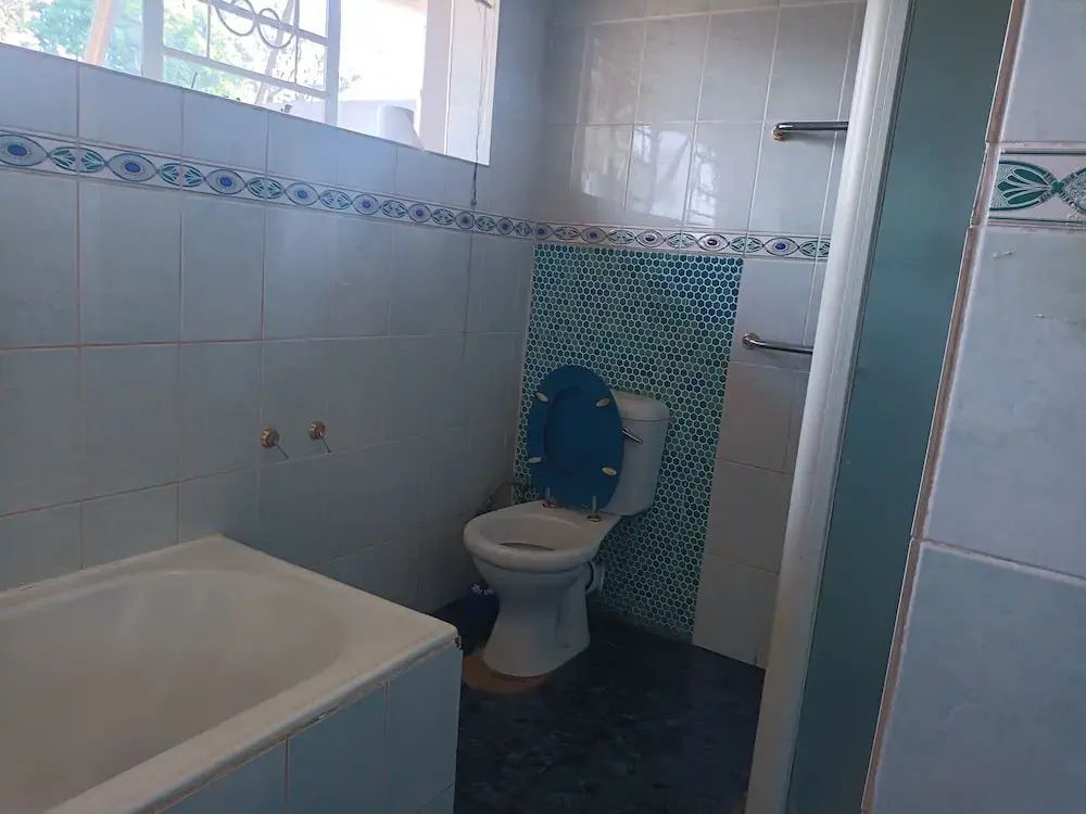 JM TOURS & SAFARIS GUEST House