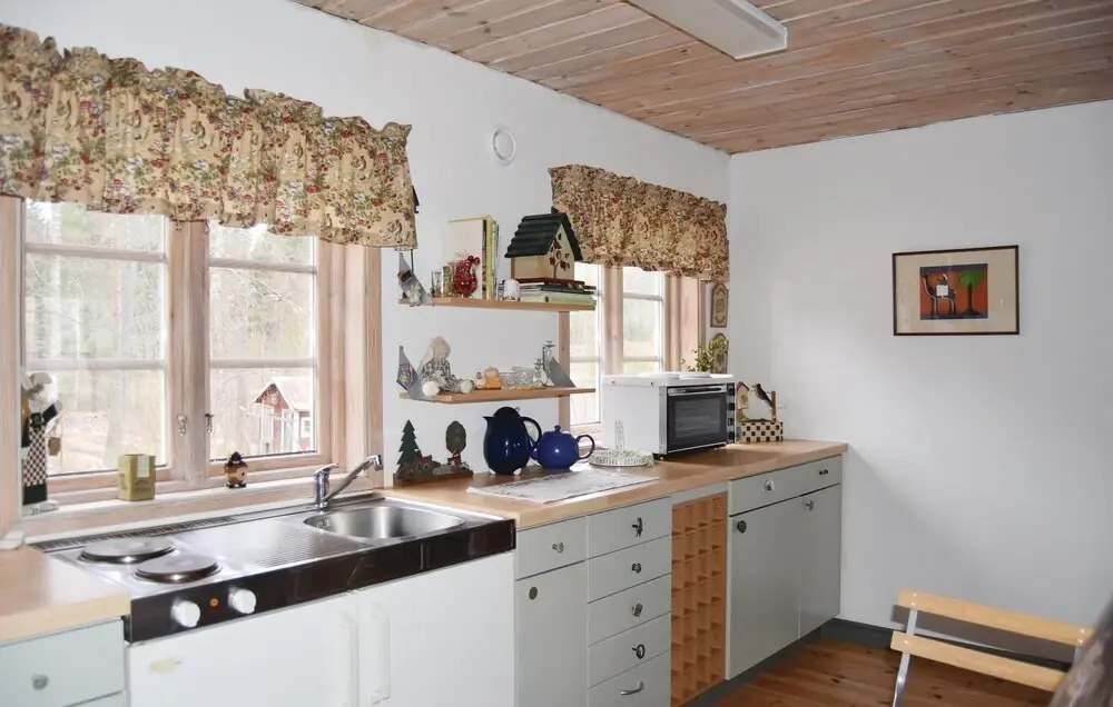 Awesome Apartment in Sunne With 1 Bedrooms and Wifi