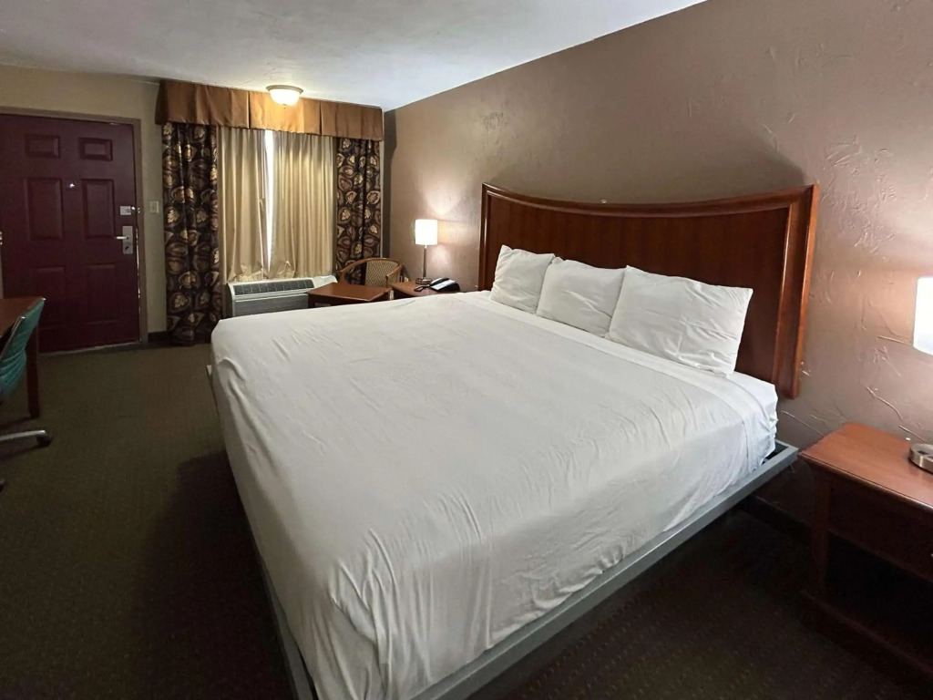 Best Western Raintree Inn