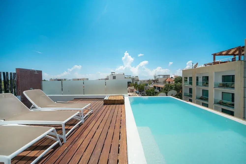The Loft - Just 4 blocks from the beach