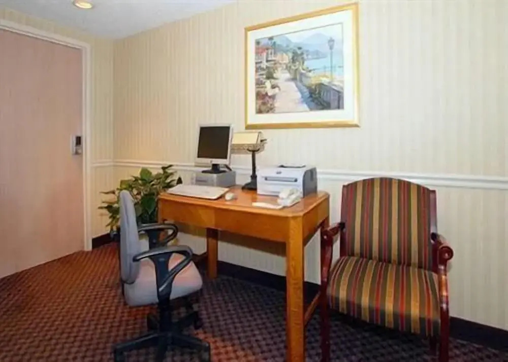 Travelers Inn