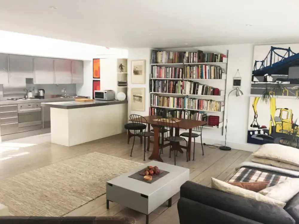 2 Bedroom Home in Hackney With Roof Terrace