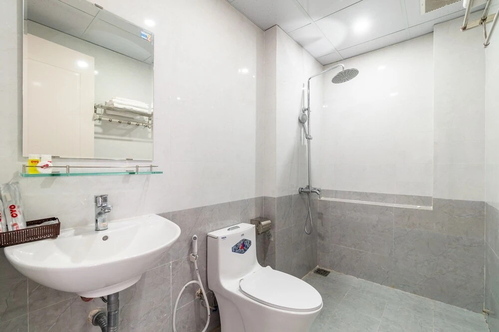 OYO 344 Three Girl Hotel & Apartment