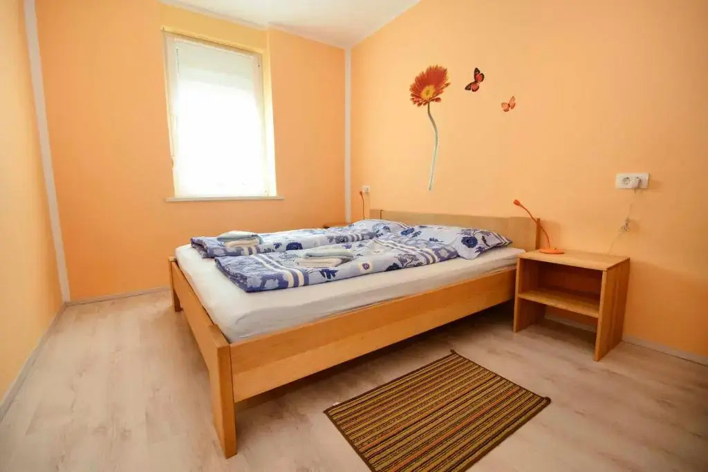Apartments Orhideja
