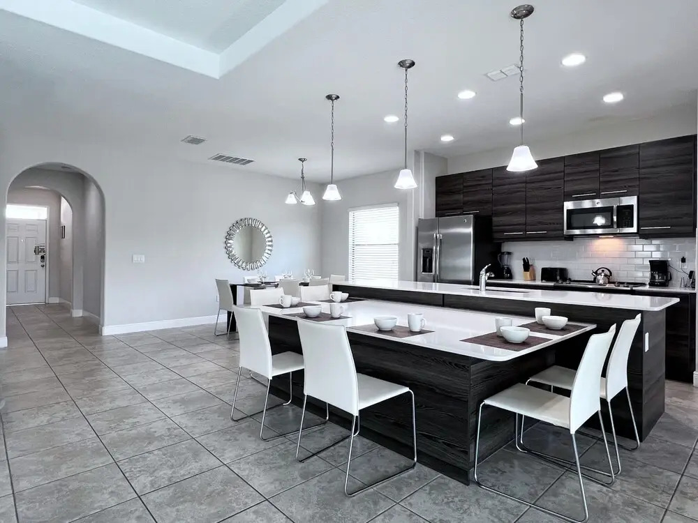 Balmoral Resort-140aa 5 Bedroom Home by RedAwning