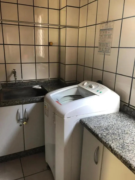 Lindo apartamento super completo em Meia Praia, 100 metros do mar e 10 quadras do centro