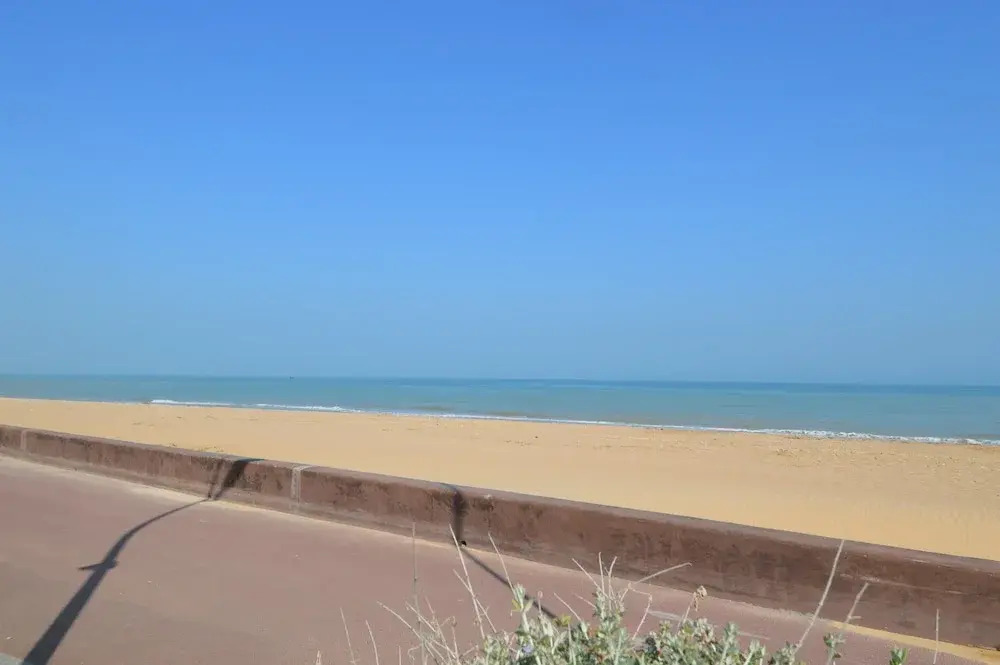 Charmant studio avec balcon à 20m de la mer