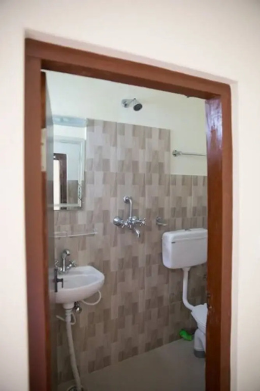 New Top Choice Guest Home