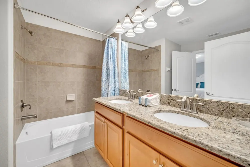 In the Heart of Kissimmee - Storey Lake Resort - 4bd/3ba Pool Townhome #4sl4857
