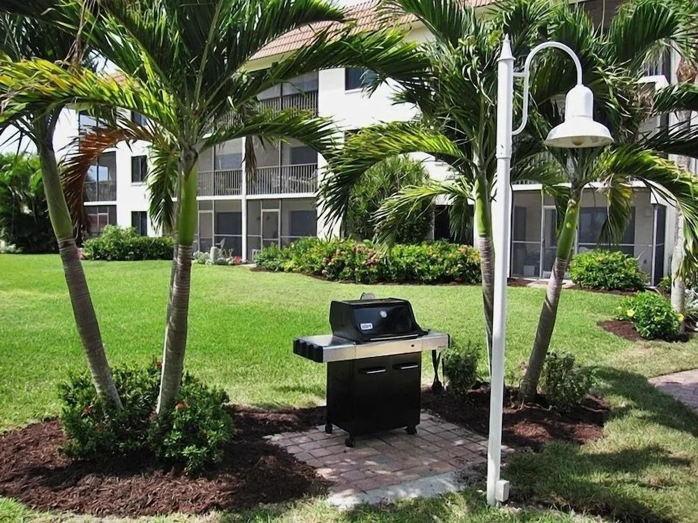 Sandalfoot Beachfront Condominium