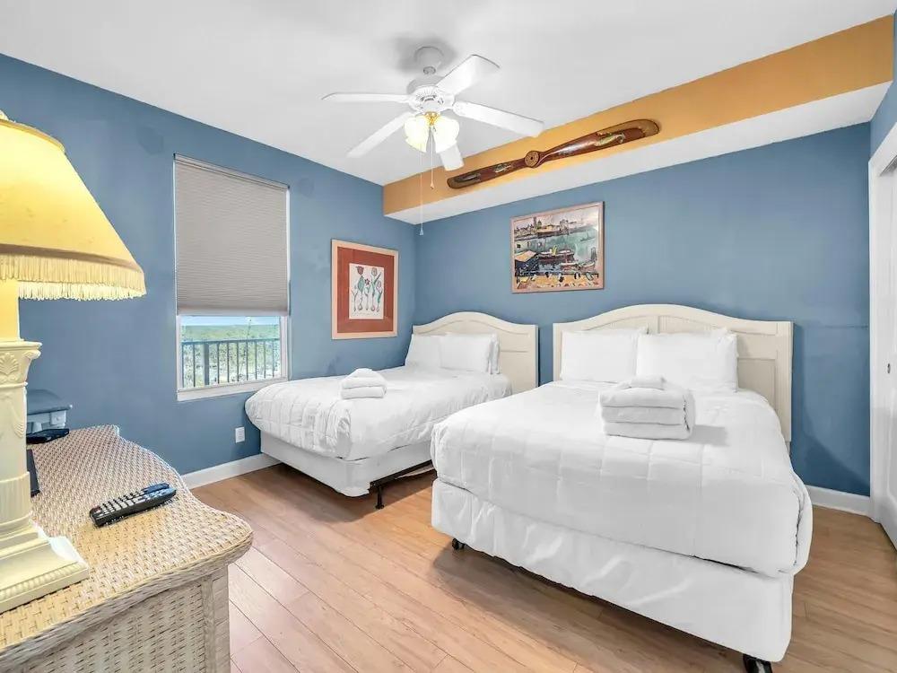 Grandview East 1004