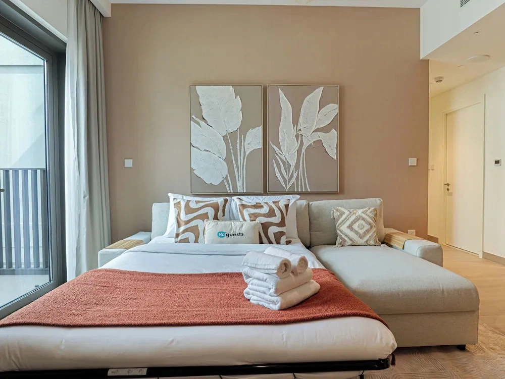 Creek Beach 1BR in RoseWater 3