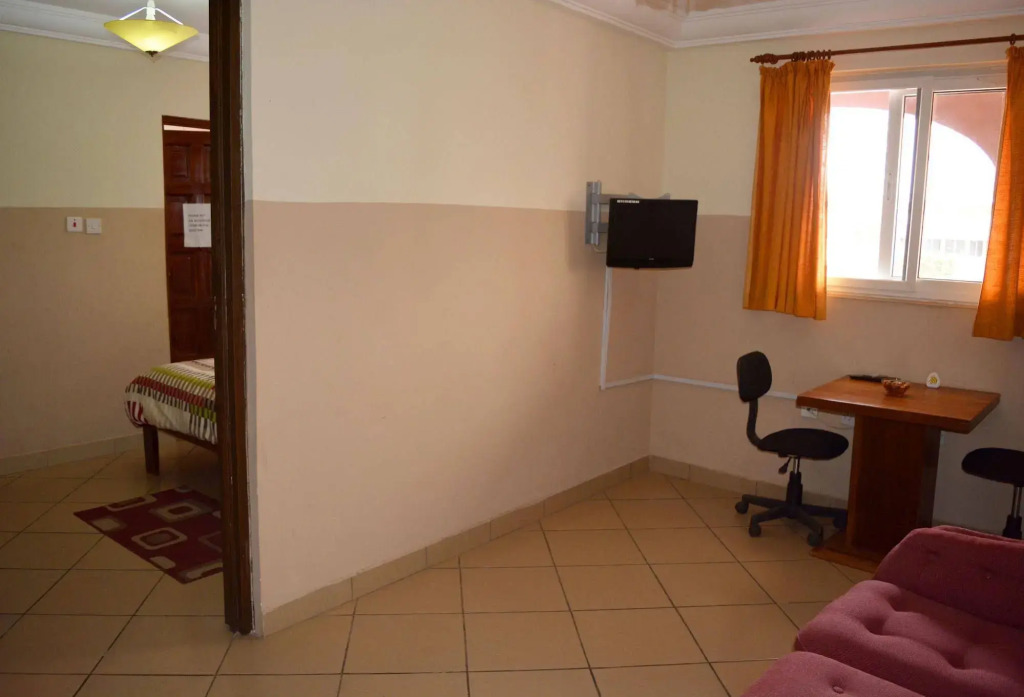 Kunta Kinte Hotel