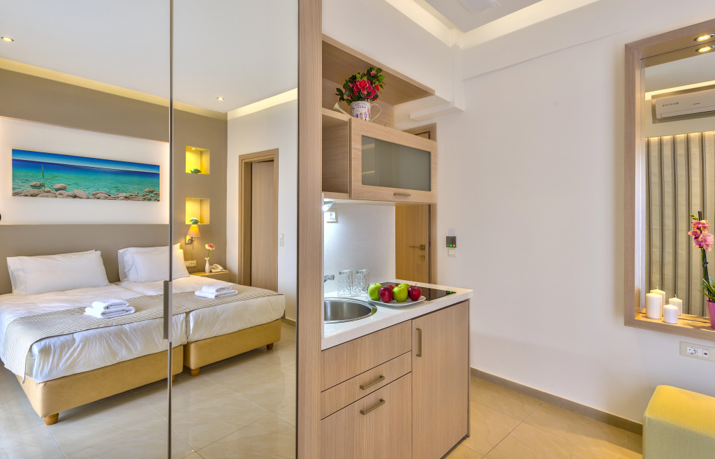 Eftihia Apartments by the sea